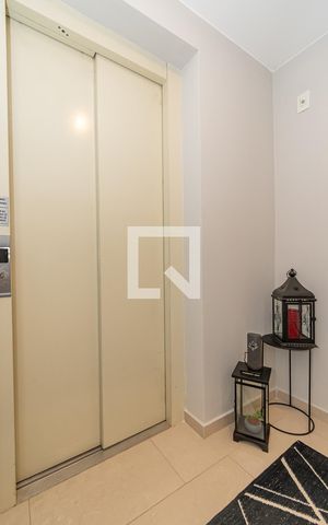 Apartamento à venda com 137m², 3 quartos e 3 vagas Apartamento à venda com 137m², 3 quartos e 3 vagasHall de Entrada Privativa