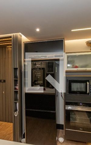 Apartamento à venda com 137m², 3 quartos e 3 vagas Apartamento à venda com 137m², 3 quartos e 3 vagasCozinha