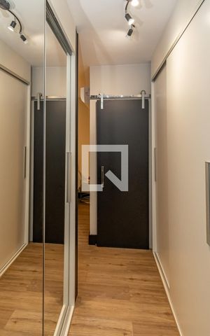 Apartamento à venda com 137m², 3 quartos e 3 vagas Apartamento à venda com 137m², 3 quartos e 3 vagasCloset da Suíte 1