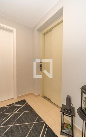 Apartamento à venda com 137m², 3 quartos e 3 vagas Apartamento à venda com 137m², 3 quartos e 3 vagasHall de Entrada Privativa