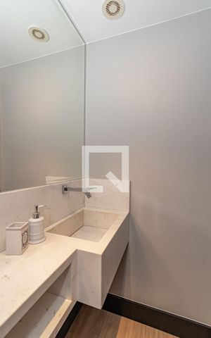Apartamento à venda com 137m², 3 quartos e 3 vagas Apartamento à venda com 137m², 3 quartos e 3 vagasLavabo
