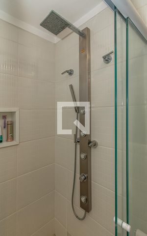 Apartamento à venda com 137m², 3 quartos e 3 vagas Apartamento à venda com 137m², 3 quartos e 3 vagasDetalhe Banheiro da Suíte 1