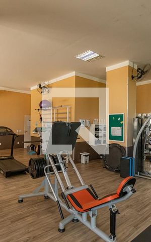 Apartamento à venda com 137m², 3 quartos e 3 vagas Apartamento à venda com 137m², 3 quartos e 3 vagasÁrea comum - Academia