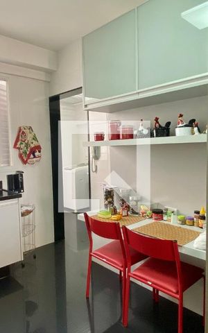 Apartamento à venda com 178m², 4 quartos e 4 vagas Apartamento à venda com 178m², 4 quartos e 4 vagasCozinha
