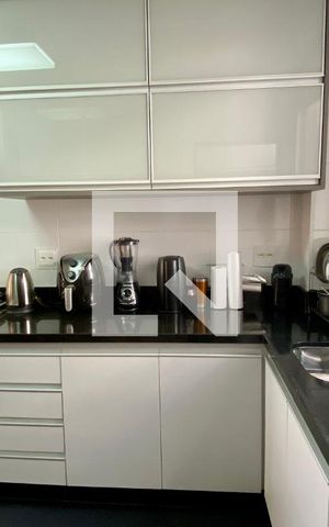 Apartamento à venda com 178m², 4 quartos e 4 vagas Apartamento à venda com 178m², 4 quartos e 4 vagasCozinha