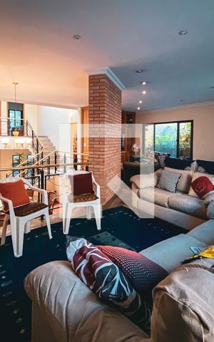 Casa à venda com 400m², 3 quartos e 5 vagasSala