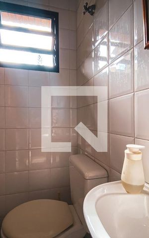 Casa à venda com 400m², 3 quartos e 5 vagasLavabo