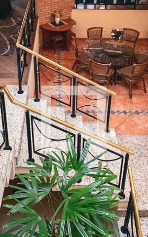 Casa à venda com 400m², 3 quartos e 5 vagasSala