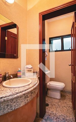 Casa à venda com 400m², 3 quartos e 5 vagasBanheiro