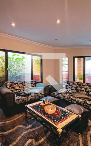 Casa à venda com 400m², 3 quartos e 5 vagasSala