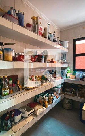 Casa à venda com 400m², 3 quartos e 5 vagasDespensa