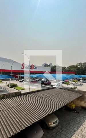 Apartamento à venda com 701m², 2 quartos e 1 vaga Apartamento à venda com 701m², 2 quartos e 1 vagaVaranda