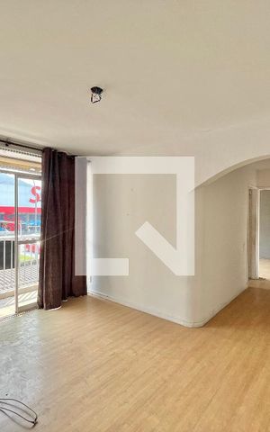 Apartamento à venda com 701m², 2 quartos e 1 vaga Apartamento à venda com 701m², 2 quartos e 1 vagaSala