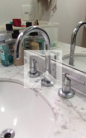Apartamento à venda com 96m², 2 quartos e 2 vagasBanheiro 2