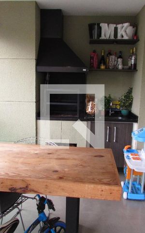 Apartamento à venda com 96m², 2 quartos e 2 vagasVaranda da sala 
