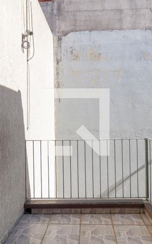 Casa à venda com 800m², 3 quartos e 4 vagas Casa à venda com 800m², 3 quartos e 4 vagasVaranda