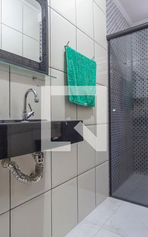 Casa à venda com 800m², 3 quartos e 4 vagas Casa à venda com 800m², 3 quartos e 4 vagasBanheiro