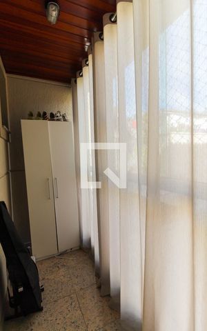 Casa de condomínio à venda com 135m², 4 quartos e 4 vagas Casa de condomínio à venda com 135m², 4 quartos e 4 vagasVaranda Da Suíte 1