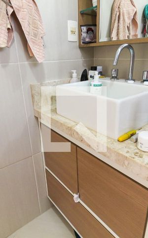 Casa de condomínio à venda com 135m², 4 quartos e 4 vagas Casa de condomínio à venda com 135m², 4 quartos e 4 vagasBanheiro Da Suíte 3