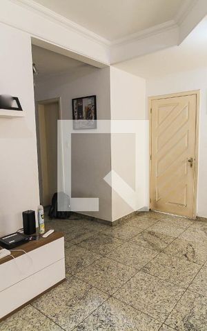Casa de condomínio à venda com 135m², 4 quartos e 4 vagas Casa de condomínio à venda com 135m², 4 quartos e 4 vagasSala