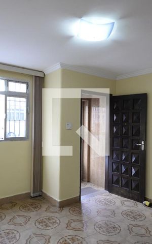 Casa à venda com 80m², 2 quartos e sem vagaSala