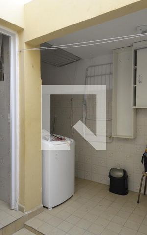 Casa à venda com 80m², 2 quartos e sem vagaÁrea de Serviço