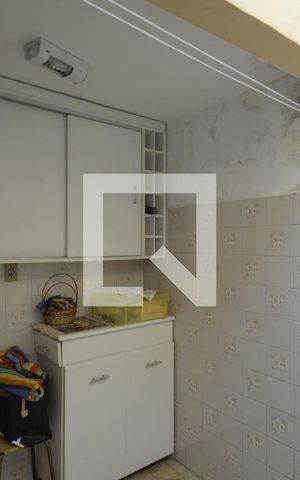 Casa à venda com 80m², 2 quartos e sem vagaÁrea de Serviço