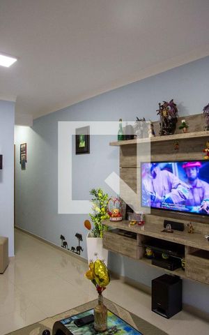 Casa à venda com 100m², 3 quartos e 2 vagasSala