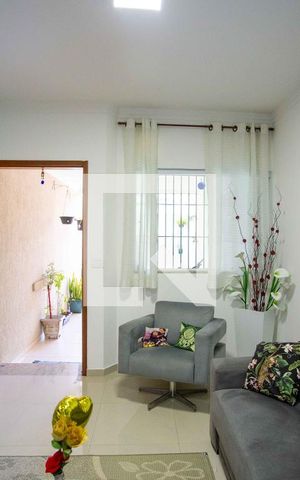 Casa à venda com 100m², 3 quartos e 2 vagasSala