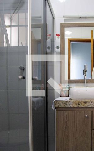 Casa à venda com 100m², 3 quartos e 2 vagasBanheiro da Suíte