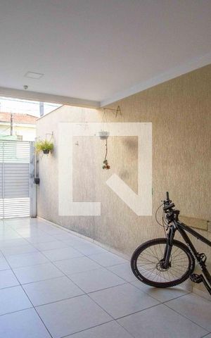 Casa à venda com 100m², 3 quartos e 2 vagasGaragem