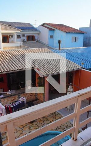Casa à venda com 329m², 5 quartos e 4 vagasQuarto 2 - Vista