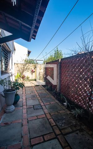 Casa à venda com 248m², 4 quartos e 2 vagasQuintal