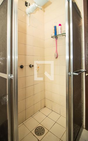 Casa à venda com 248m², 4 quartos e 2 vagasBanheiro 3