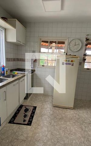 Casa à venda com 274m², 3 quartos e 2 vagas