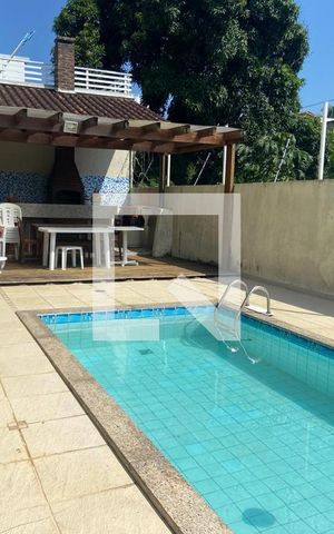 Casa à venda com 274m², 3 quartos e 2 vagas