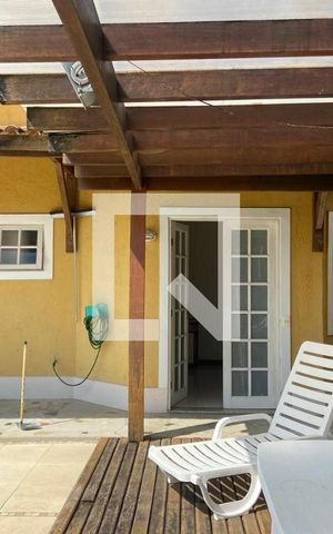 Casa à venda com 274m², 3 quartos e 2 vagas