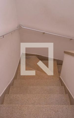 Casa para alugar com 129m², 3 quartos e 1 vagaEscada