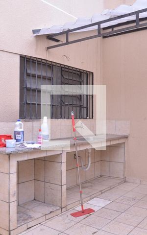 Casa para alugar com 129m², 3 quartos e 1 vagaÁrea de Serviço