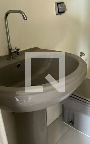 Apartamento à venda com 67m², 2 quartos e 1 vagaBanheiro Social