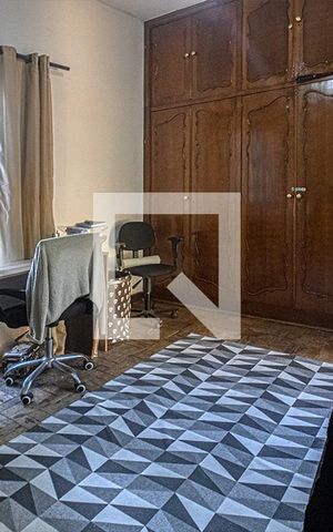Casa à venda com 250m², 5 quartos e 2 vagas Casa à venda com 250m², 5 quartos e 2 vagasQuarto 3