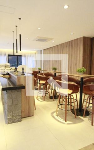 Apartamento à venda com 56m², 2 quartos e 1 vagaÁrea comum 