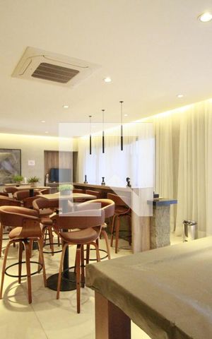 Apartamento à venda com 56m², 2 quartos e 1 vagaÁrea comum 