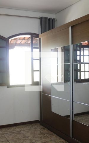 Casa à venda com 244m², 4 quartos e 10 vagasQuarto 2