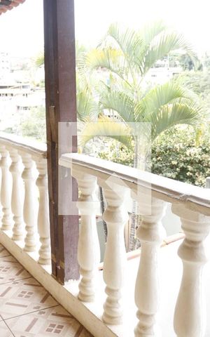 Casa à venda com 244m², 4 quartos e 10 vagasÁrea externa