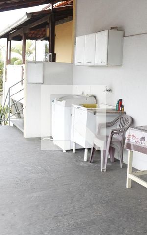 Casa à venda com 244m², 4 quartos e 10 vagasÁrea de serviço
