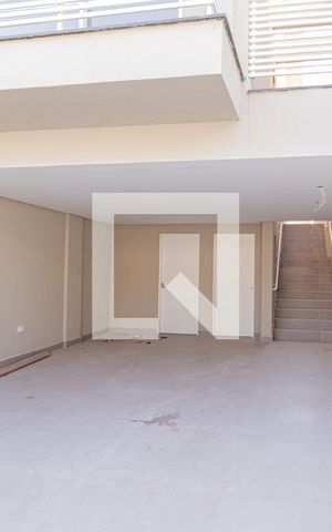 Casa à venda com 135m², 3 quartos e 4 vagasGaragem
