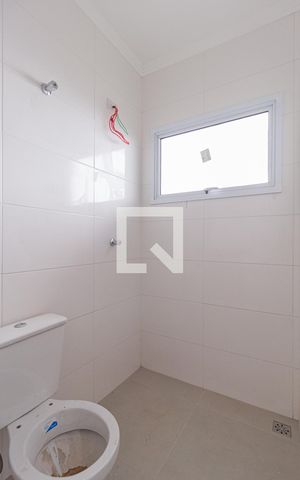Casa à venda com 135m², 3 quartos e 4 vagasBanheiro da suíte 2