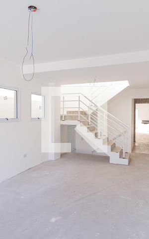 Casa à venda com 135m², 3 quartos e 4 vagasSala