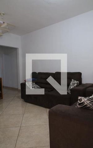 Casa à venda com 180m², 2 quartos e 2 vagasSala